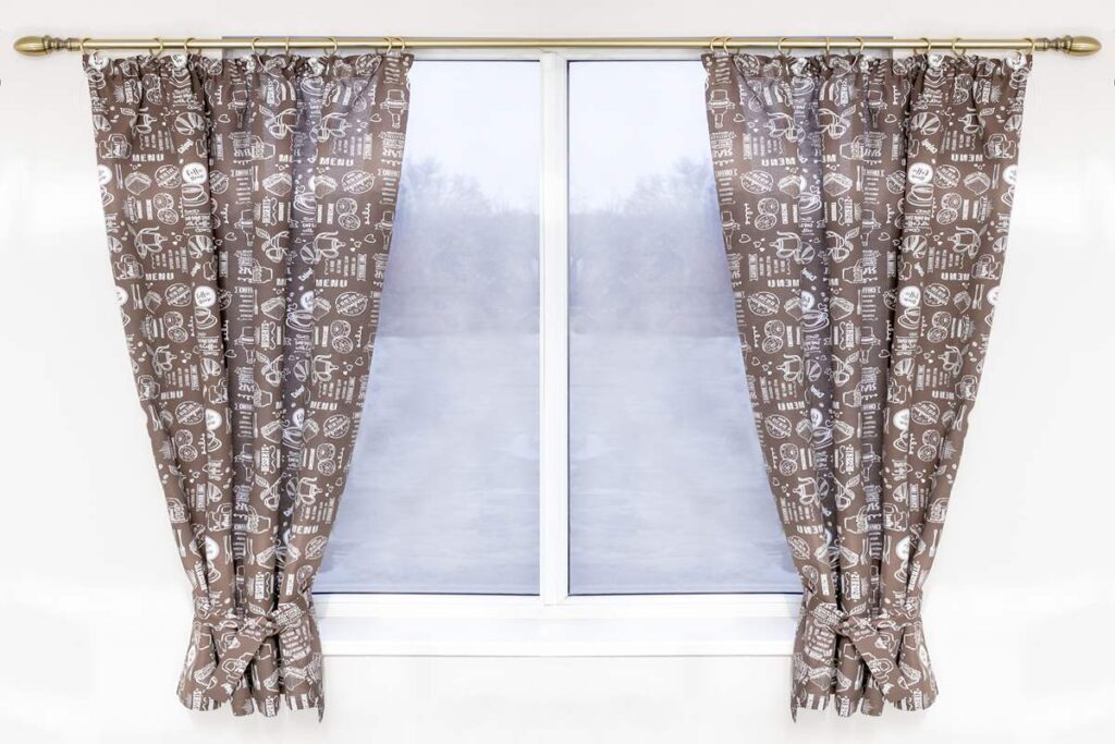 Zestaw zasłon Breakfast brown